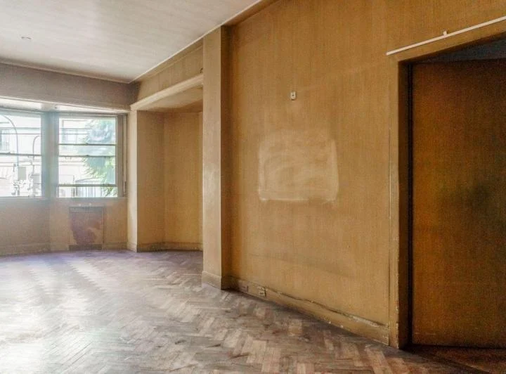 Venta exc Piso 5 amb Recoleta Luminoso a reciclar 4