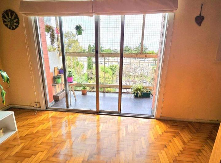 VENTA DEPTO 3 AMB, LUMINOSO, BALCÓN AL FRENTE 3