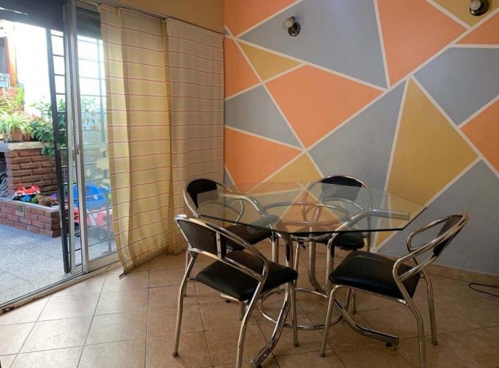 CASA 6 AMB EN VENTA LINIERS COCHERA- PATIO -BALCON 2