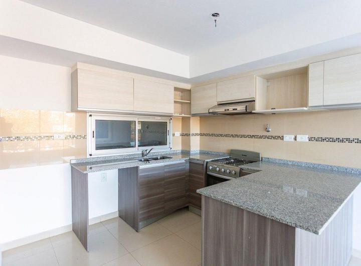 Venta Dpto 3amb Urquiza balcón parrilla c/cochera 4