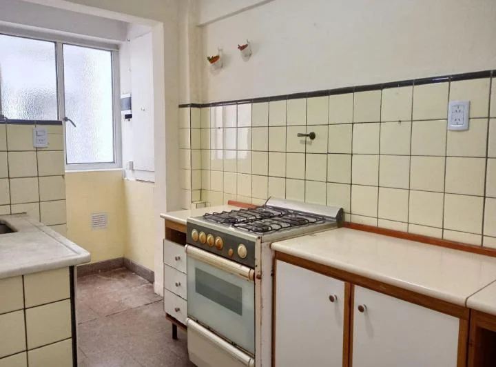 VENTA DEPARTAMENTO EN CABALLITO 4 AMB CON BALCON 5