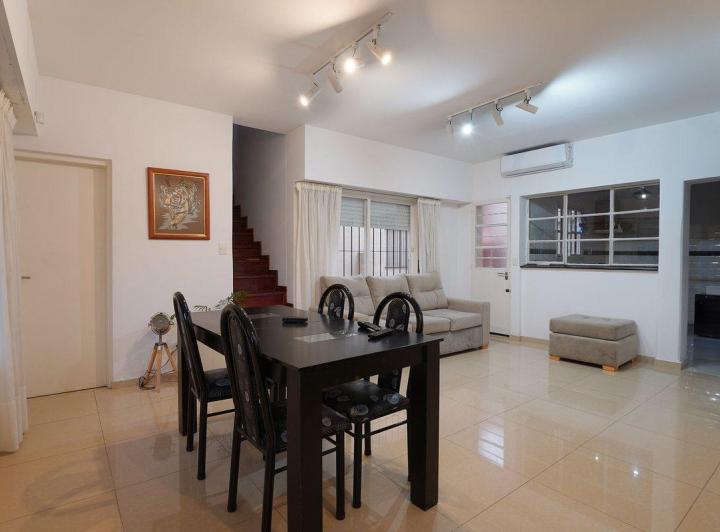VENTA CASA 5 AMB. COCHERA JARDIN LOMAS DEL MIRADOR 4