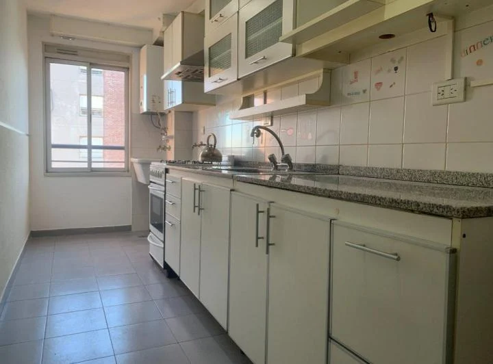 ALQUILER DEPTO. 3 AMB LUGANO CON BALCON Y COCHERA 1
