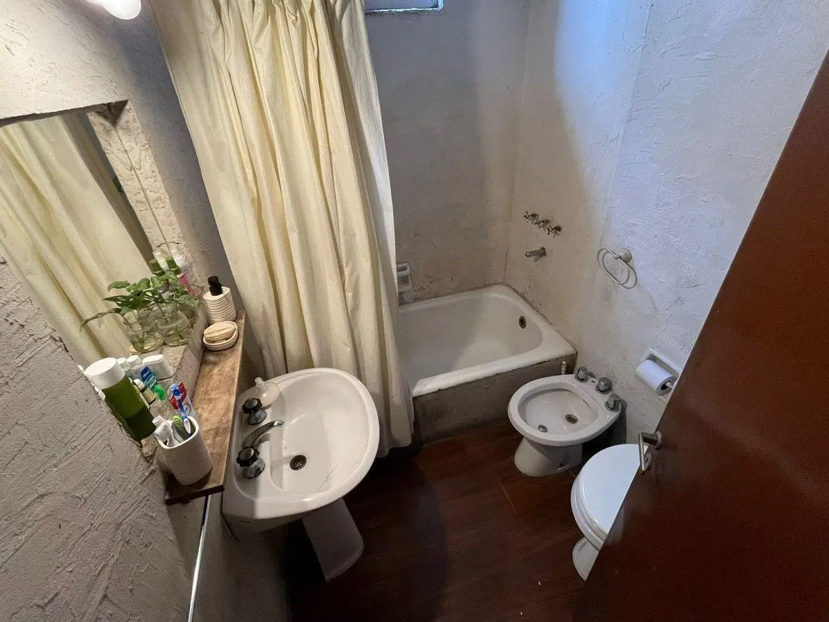 VENTA DEPTO 3 AMB + DEPEND CABALLITO BALCON AL FTE 2