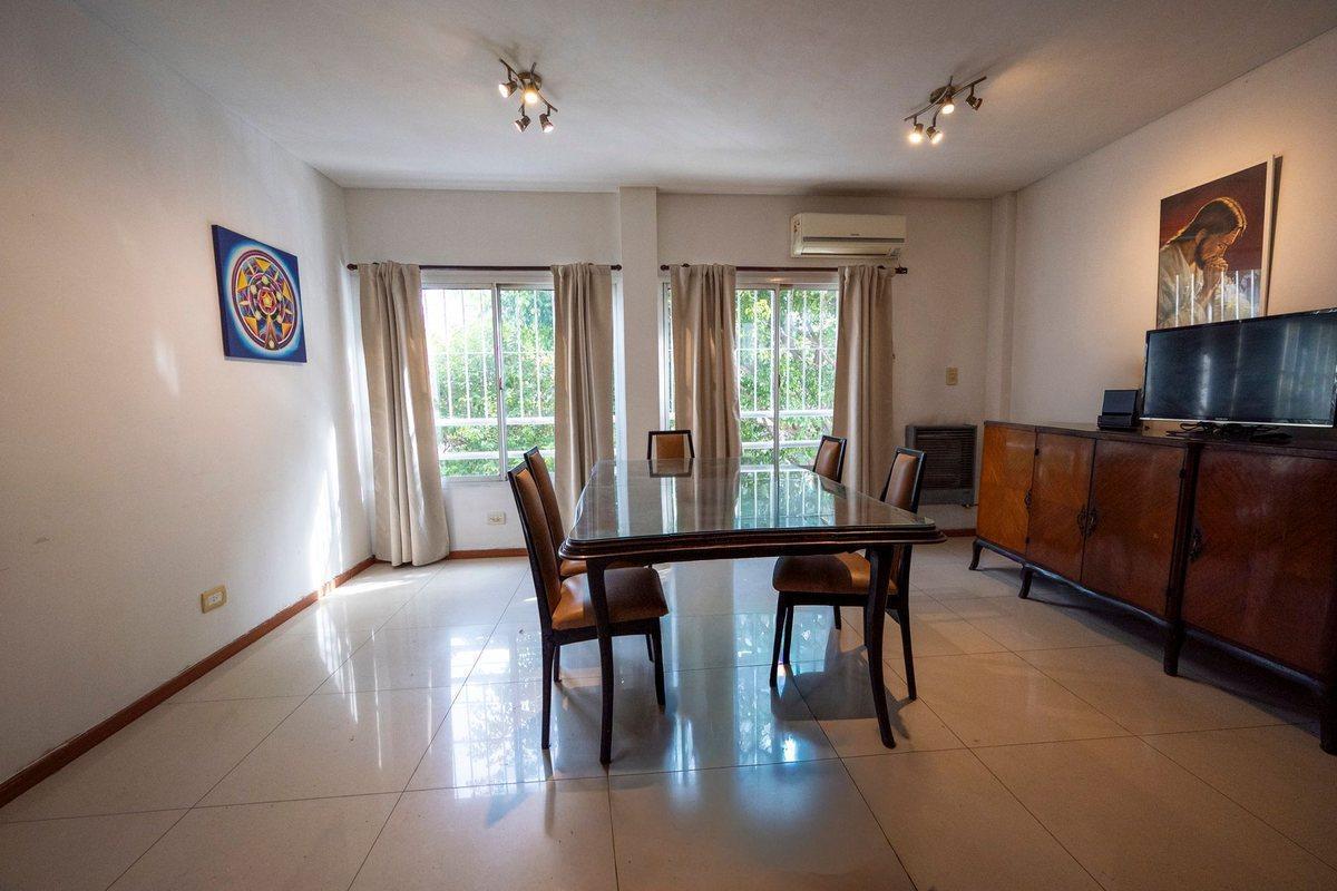 Venta PH 3 amb, patio, 2 cocheras, P. Chacabuco