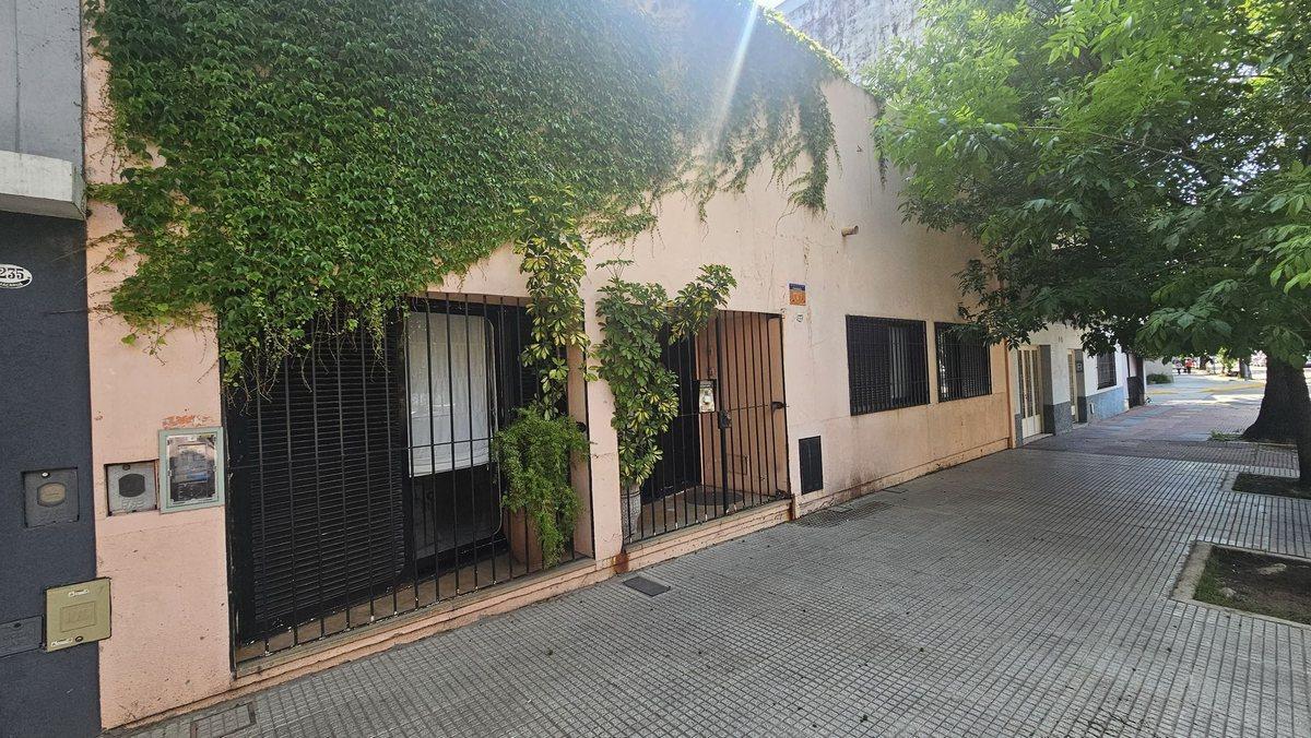 Exc. lote en venta Parque Chacabuco! 2300 m2 vend.