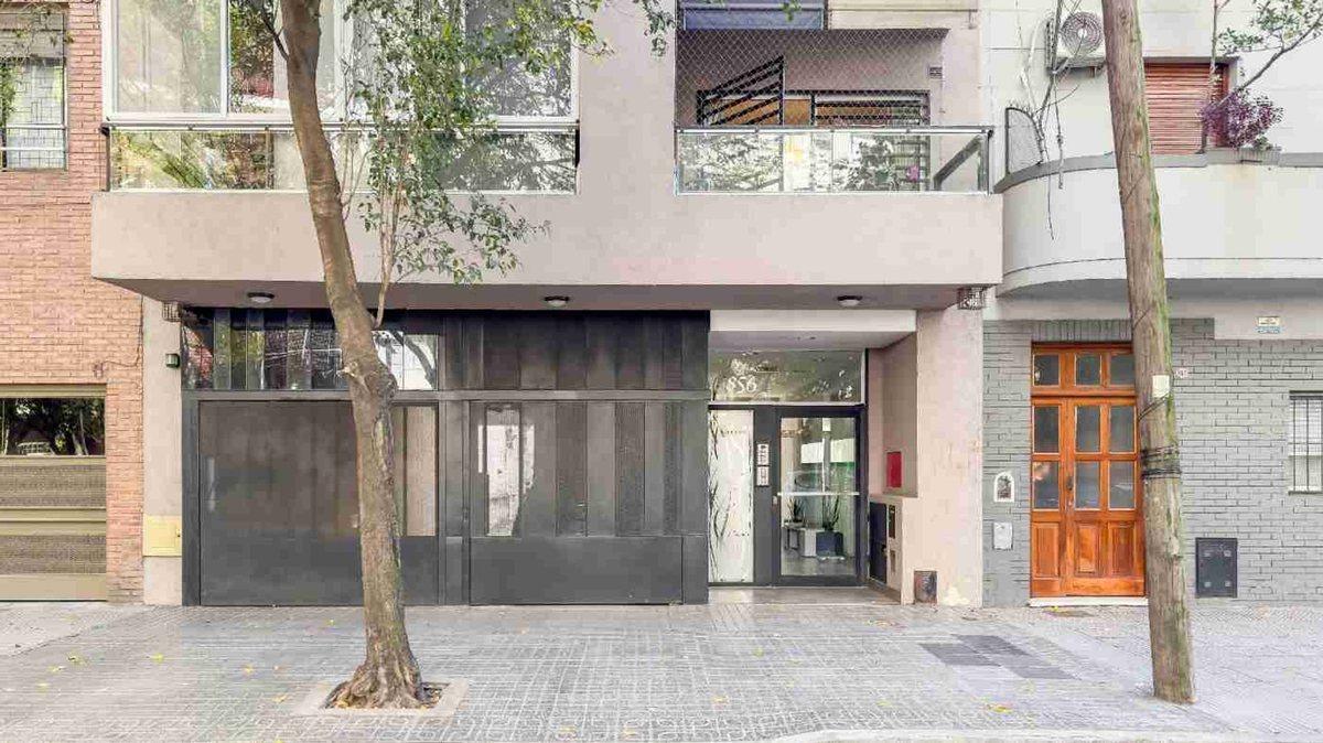 Departamento 2 amb en venta P.Chacabuco con balcon