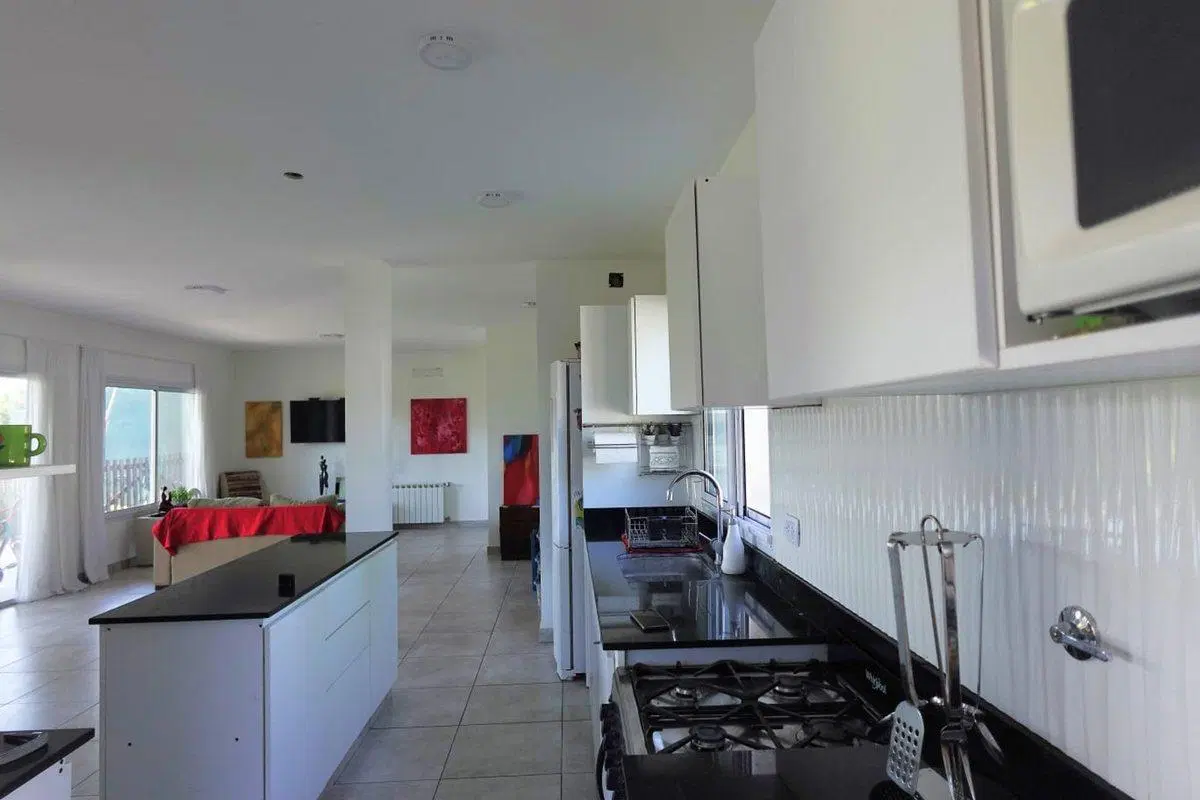 VENTA CASA 5 AMBIENTES PILAR BARRIO SANTO TOMAS 5