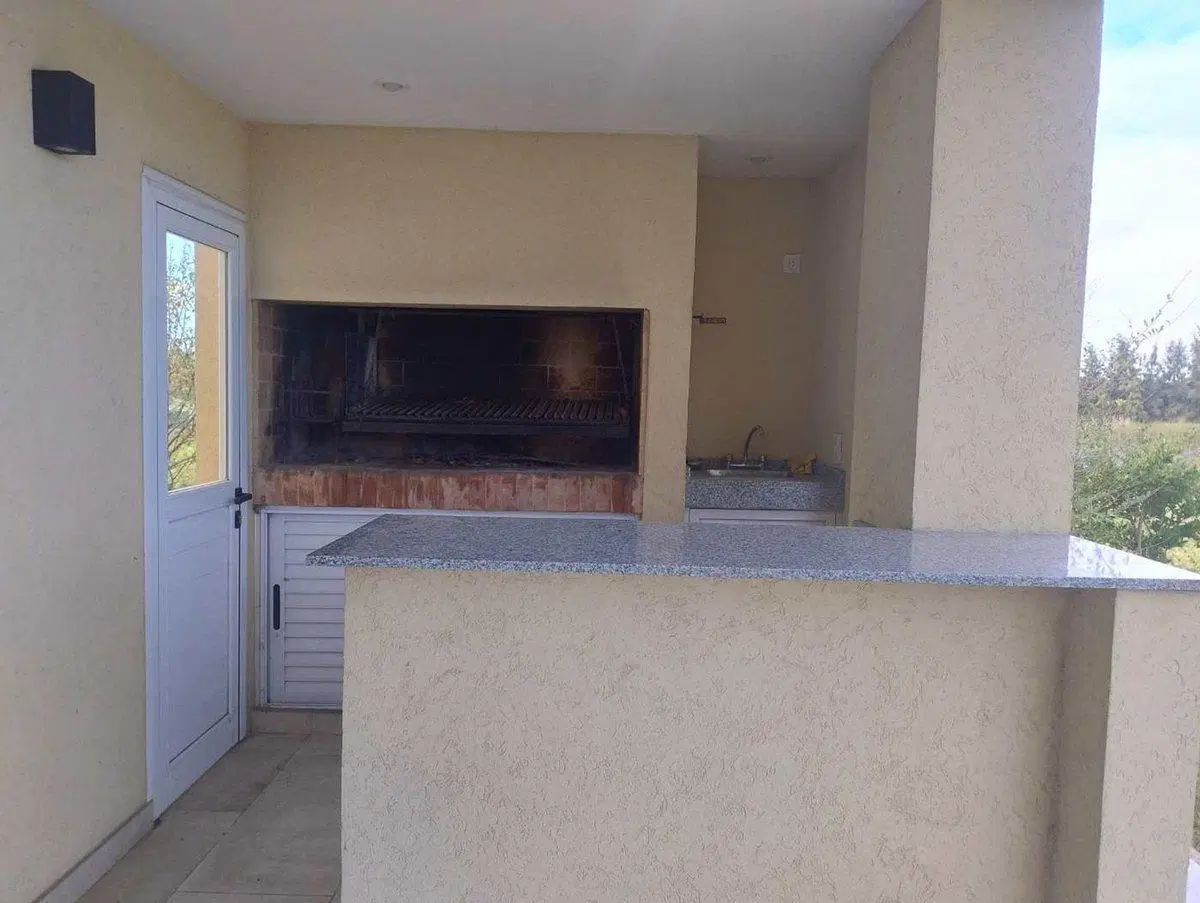 Casa 6 ambientes en venta en EL CANTON con pileta 3
