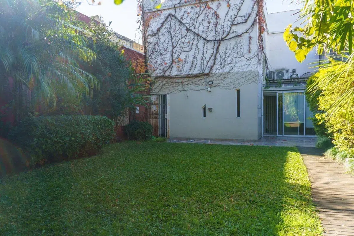 Venta Casa 5 amb Monte Castro con jardín y quincho 4