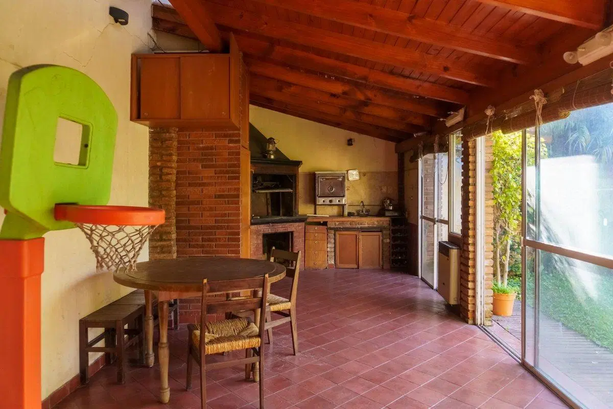 Venta Casa 5 amb Monte Castro con jardín y quincho 5