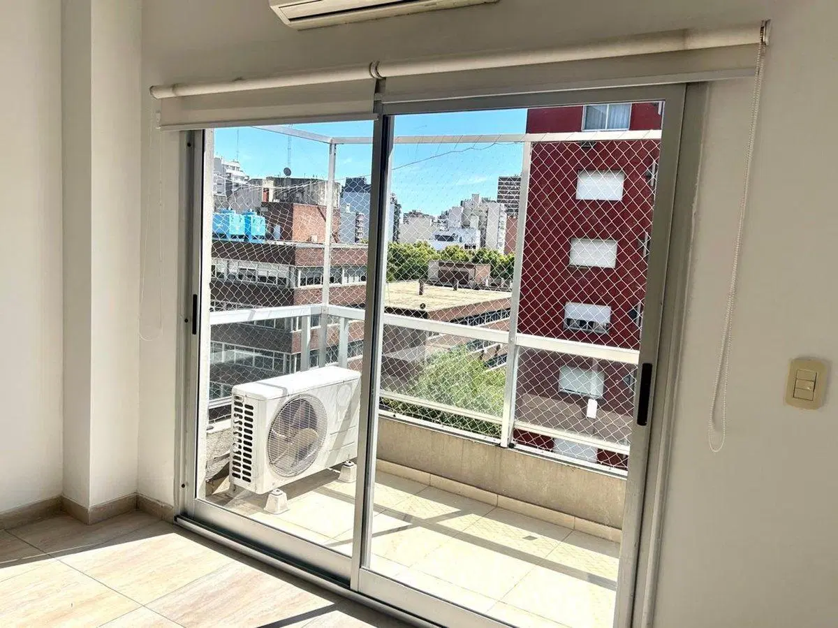 VENTA 3 AMB 2 BAÑOS DUPLEX  / FRENTE BALVANERA 5