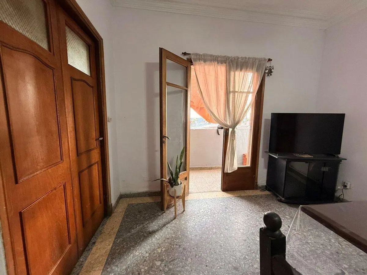 VENTA PH 4 AMB 2DO PISO POR ESCALERA RAMOS MEJIA 2