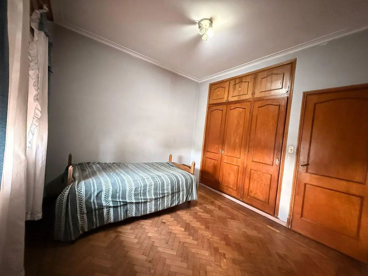 VENTA PH 4 AMB 2DO PISO POR ESCALERA RAMOS MEJIA 5