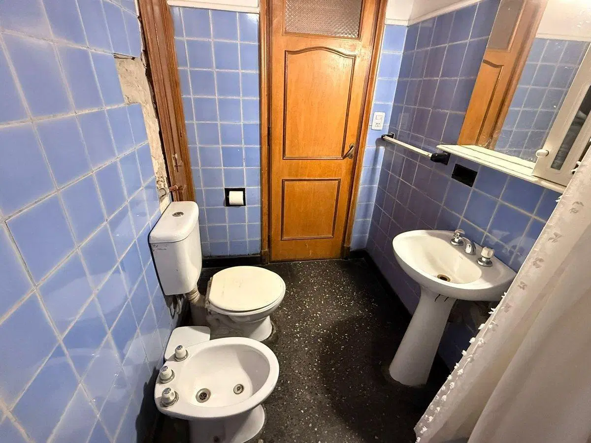 VENTA PH 4 AMB 2DO PISO POR ESCALERA RAMOS MEJIA 5