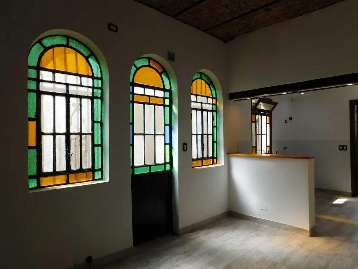 CASA 5 AMB. en venta en Ciudadela. Muy luminosa 3