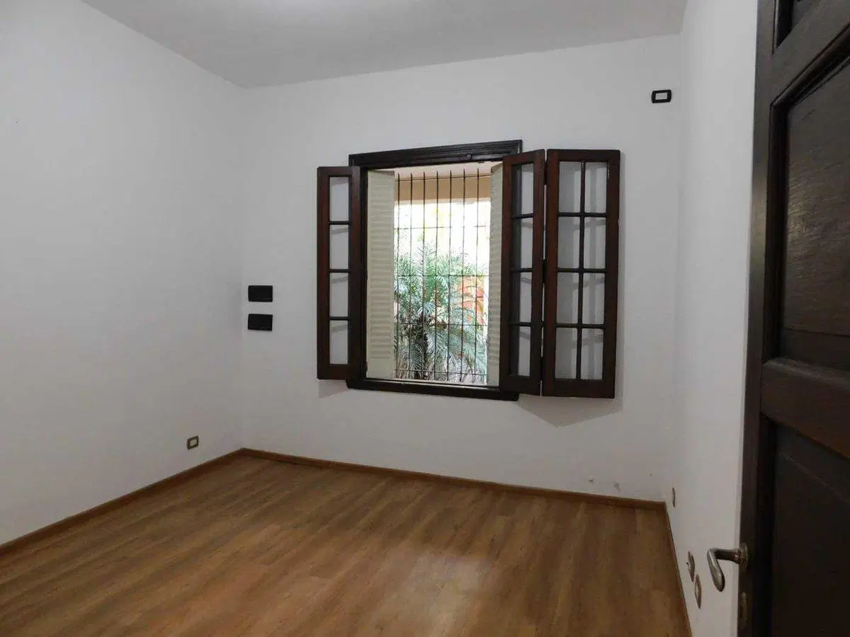 CASA 5 AMB. en venta en Ciudadela. Muy luminosa 5