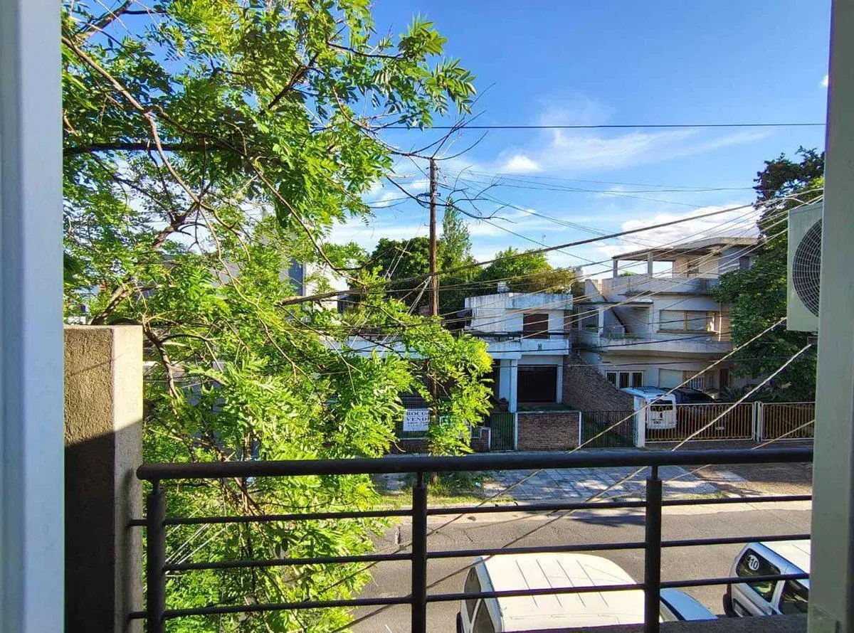 DEPARTAMENTO 2 AMB VENTA EN RAMOS MEJIA C/ BALCON 3