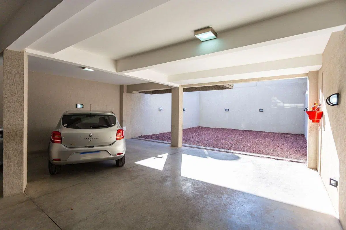 Cocheras en venta en Parque Chacabuco. 3