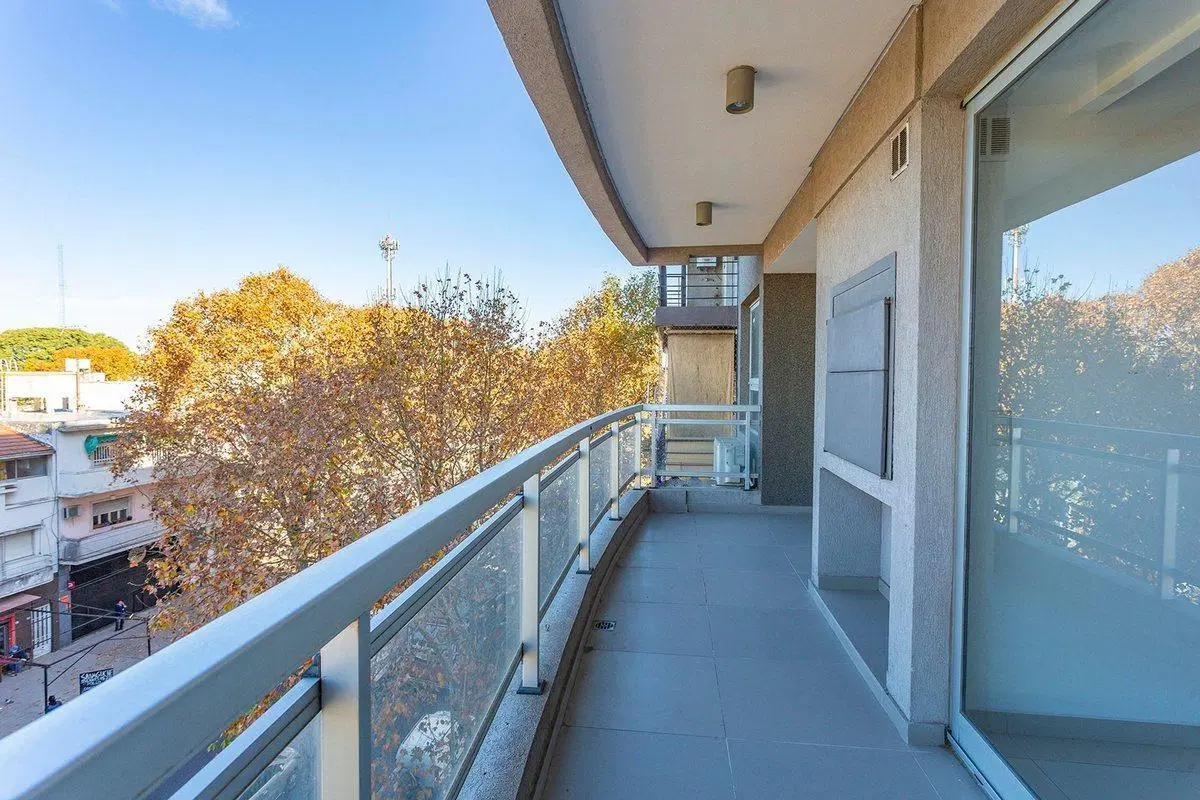 Venta Dpto 3amb Urquiza baulera 2 cocheras balcón 5