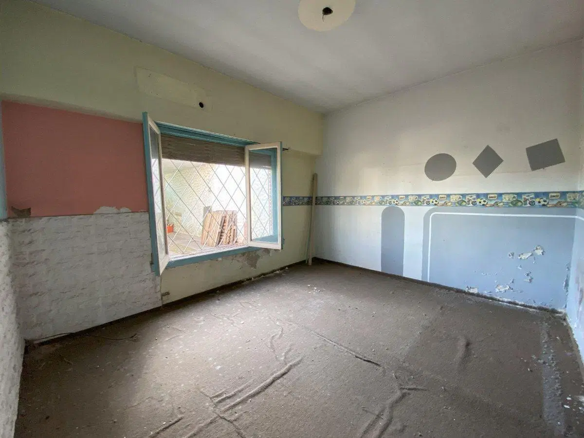 Venta Casa a Reciclar-Parque, Cochera-Ciudadela 4