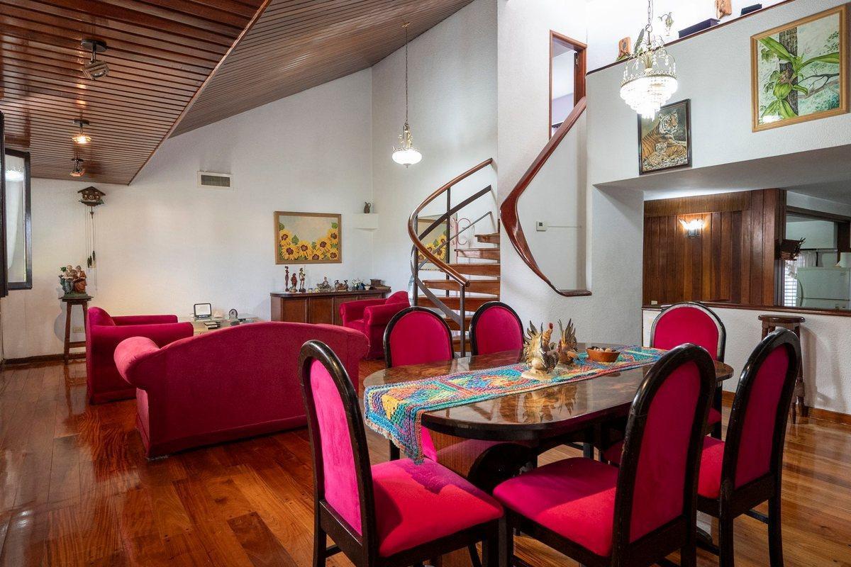 Casa 5 Amb en Venta en Villa del Parque c/ Cochera