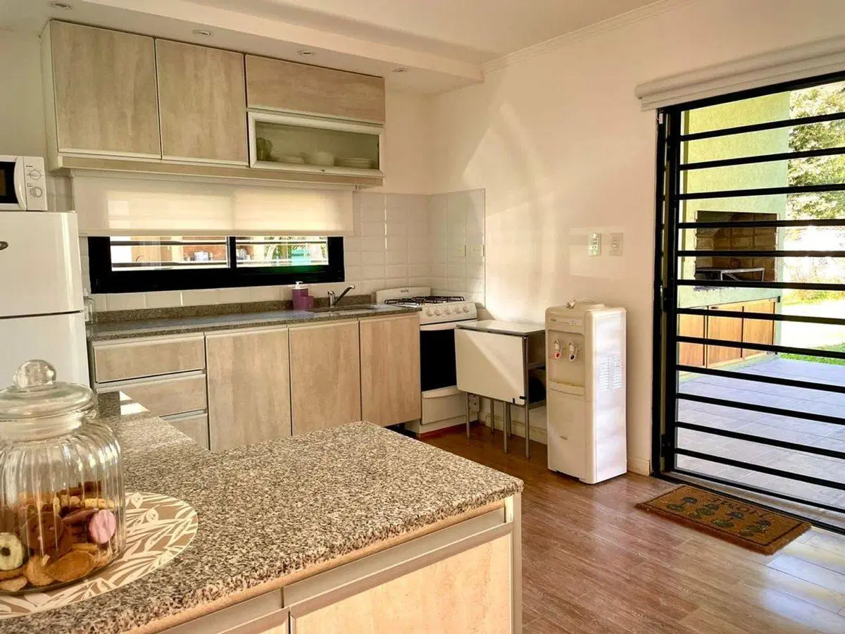 Vta de Casa 3 amb, pileta, parrilla y Jardín 2