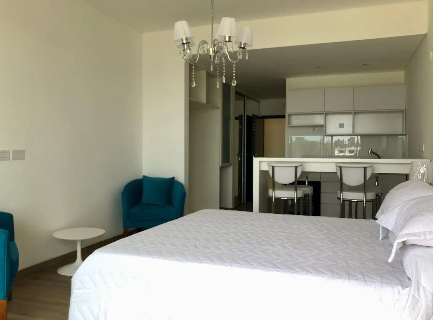 Venta monoamb. a estrenar, colectora Panam. Pilar 3