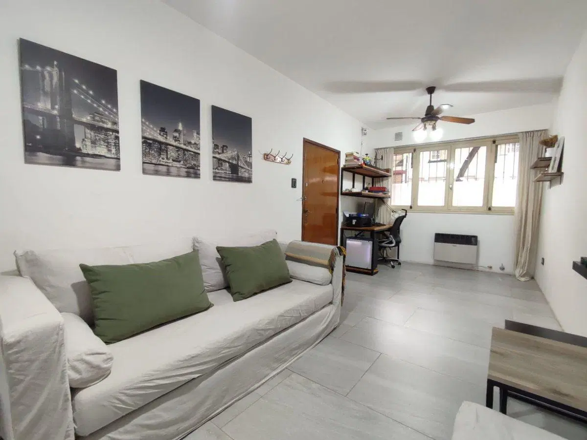 DEPTO 3 AMBIENTES VENTA EN  FLORES APTO CREDITO 4