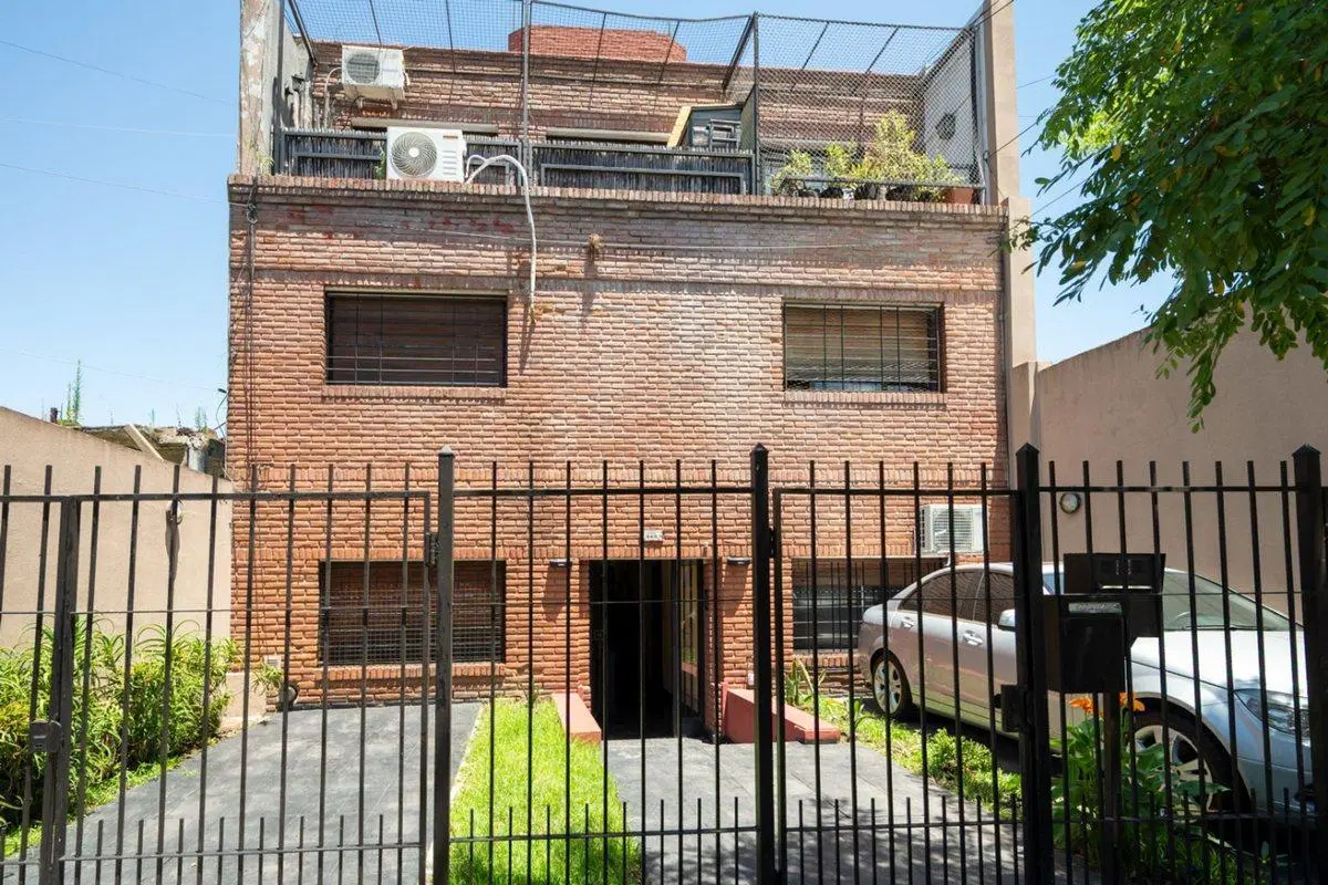 Venta PH 2 amb con patio en Ramos Mejía 4