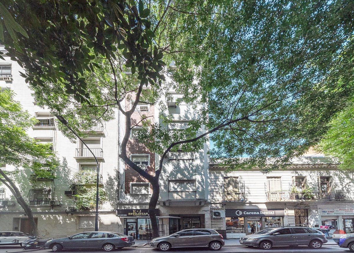 VENTA DEPARTAMENTO 2 AMB LUMINOSO RECOLETA -