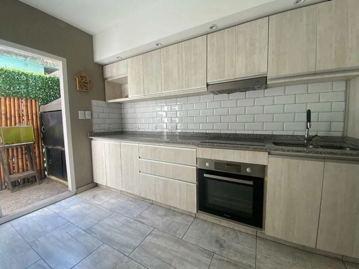 PH 3 AMB EN VENTA RAMOS MEJIA  PATIO APTO CREDITO 2