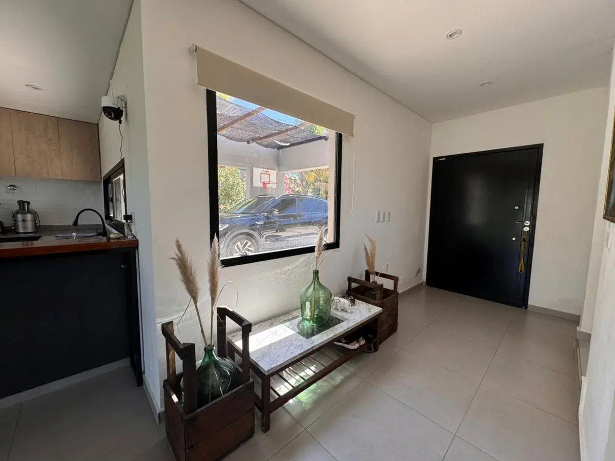 CASA 4 AMB EN VENTA ALVAREZ DEL BOSQUE PURA LUZ 5