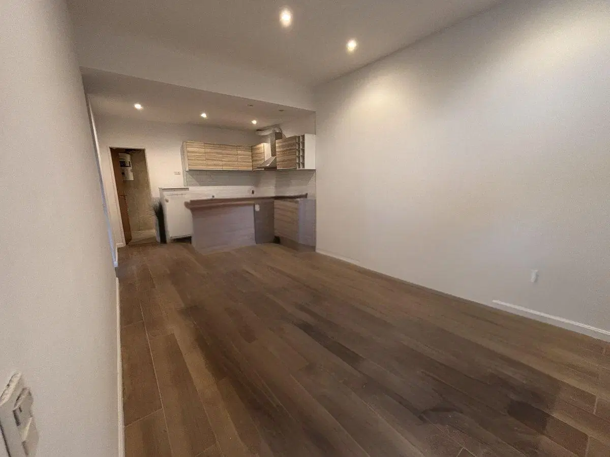 Venta Oficina comercial Barrio Naón lumin renovado 5
