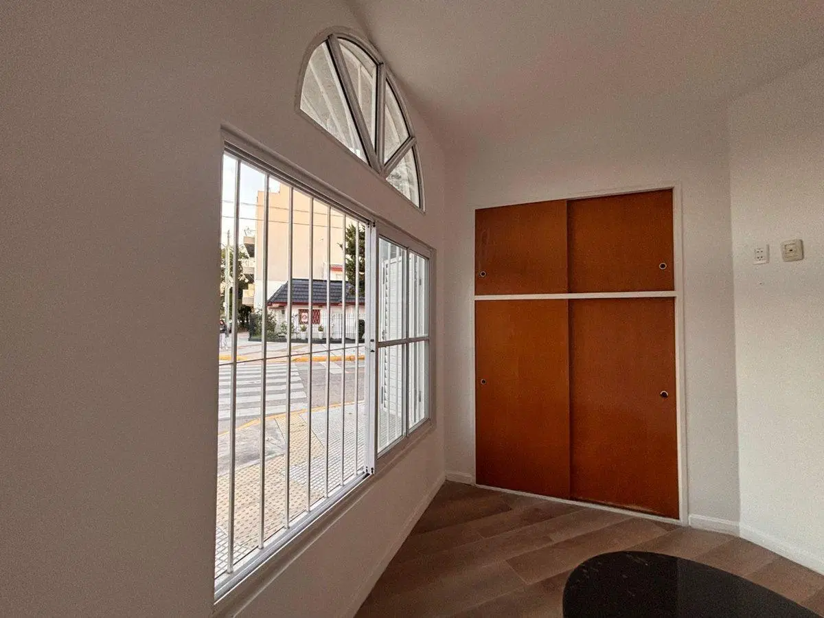 Venta Oficina comercial Barrio Naón lumin renovado 5