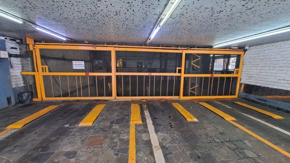 VENTA COCHERA RETIRO SEGURIDAD 24HS OPORTUNIDAD 8