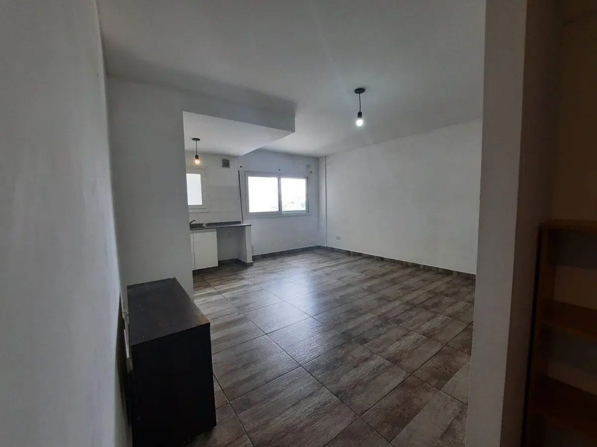 ALQUILER MONOAMBIENTE  38M2 DEVOTO 5