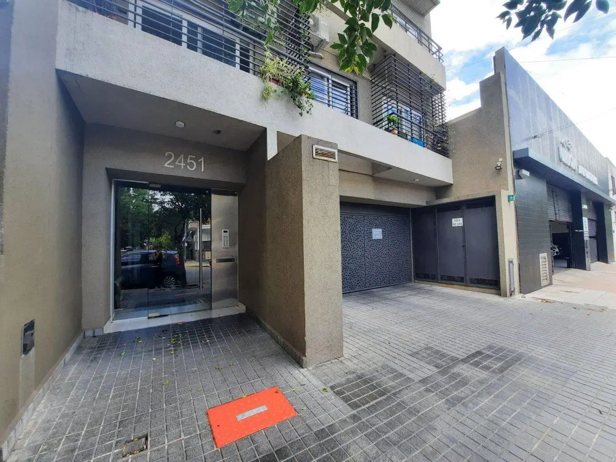 ALQUILER MONOAMBIENTE  38M2 DEVOTO 4