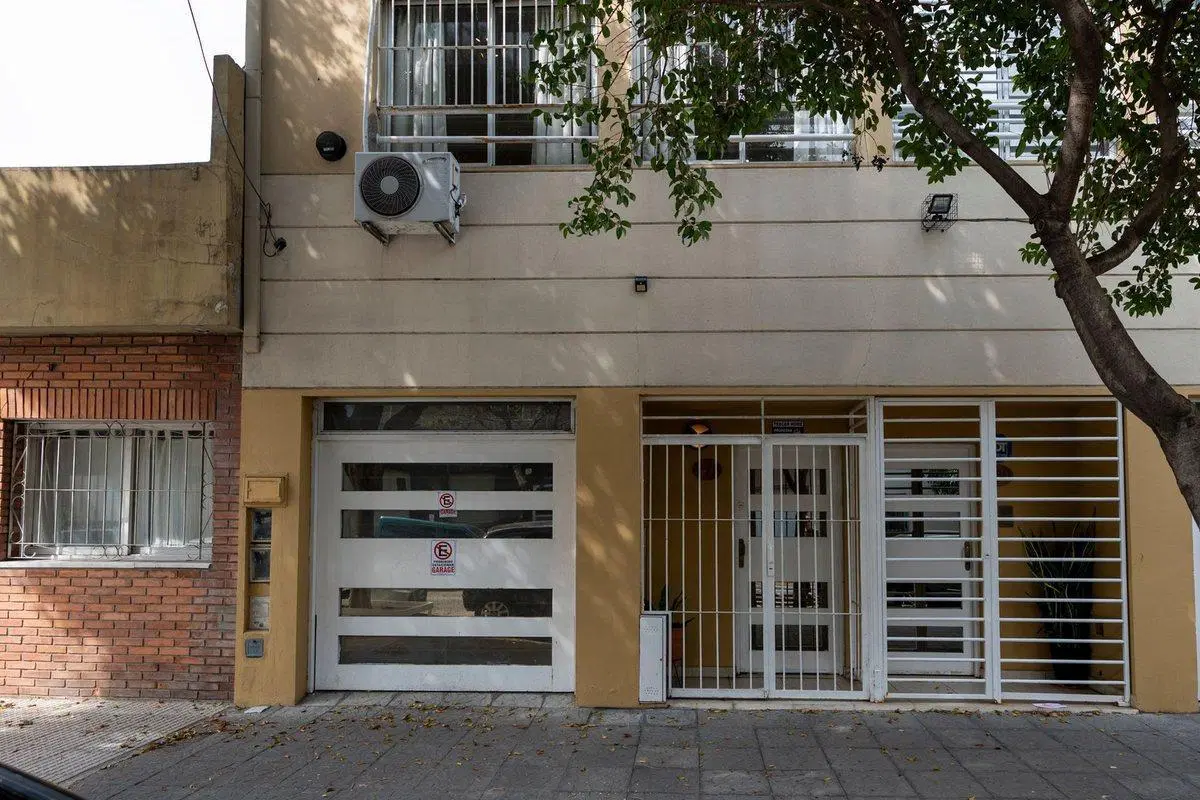 Venta PH 3 amb, patio, 2 cocheras, P. Chacabuco 5