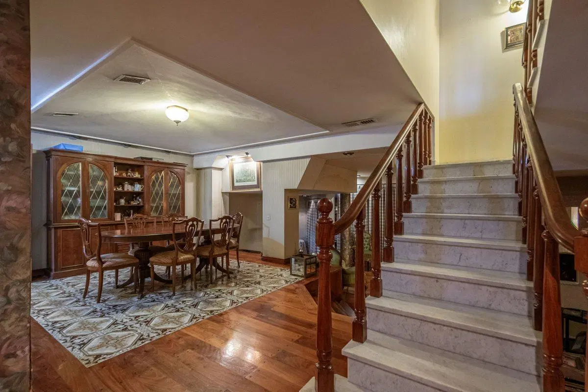 CASA 5 AMB EN VENTA FLORES CON FONDO APTO CREDITO 2