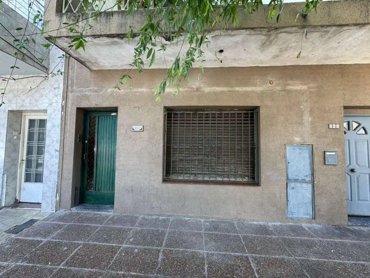 PH 4 AMB EN VENTA RAMOS MEJIA COCHERA OPORTUNIDAD! 2