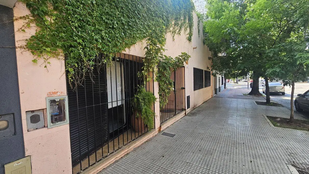 Exc. lote en venta Parque Chacabuco! 2300 m2 vend. 4