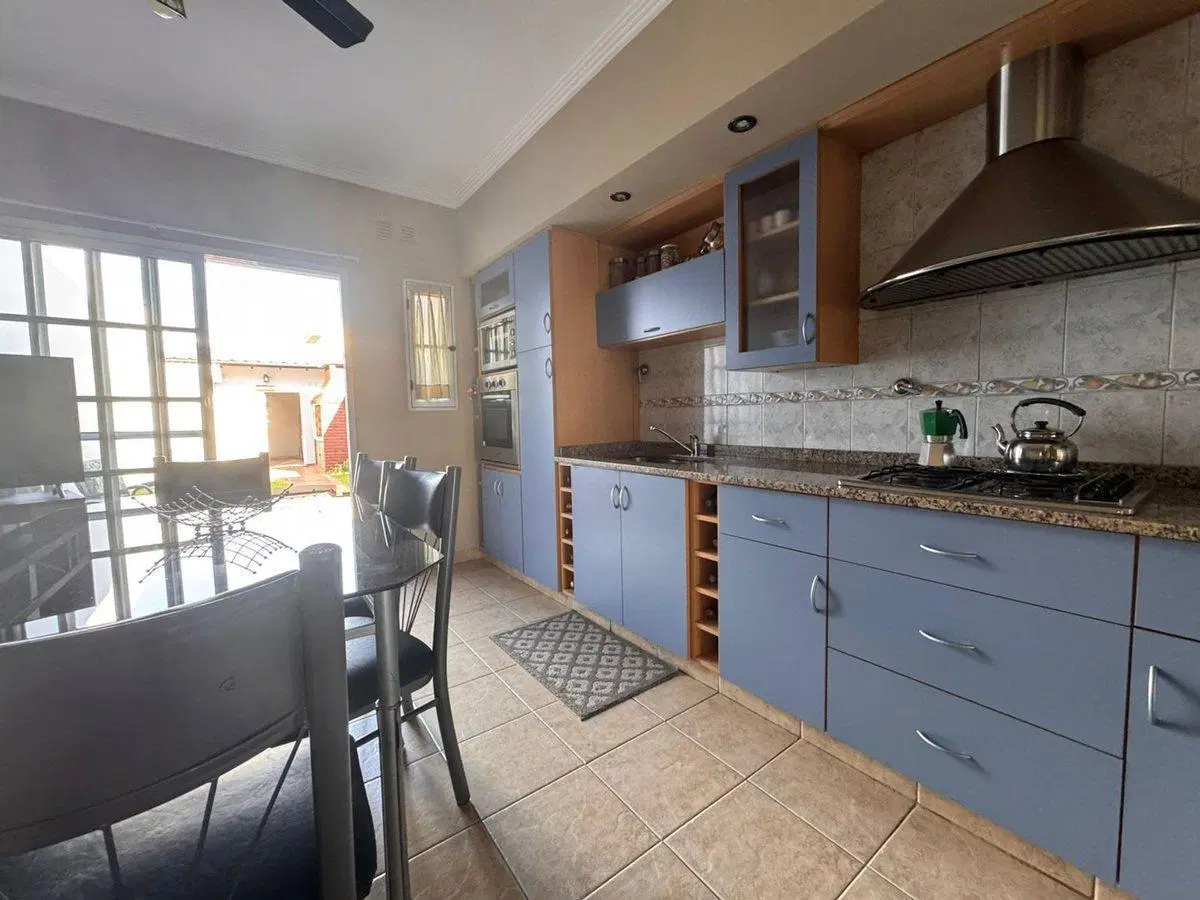 TRIPLEX 4 AMB EN VENTA LUGANO CON FONDO APTO CRED. 4