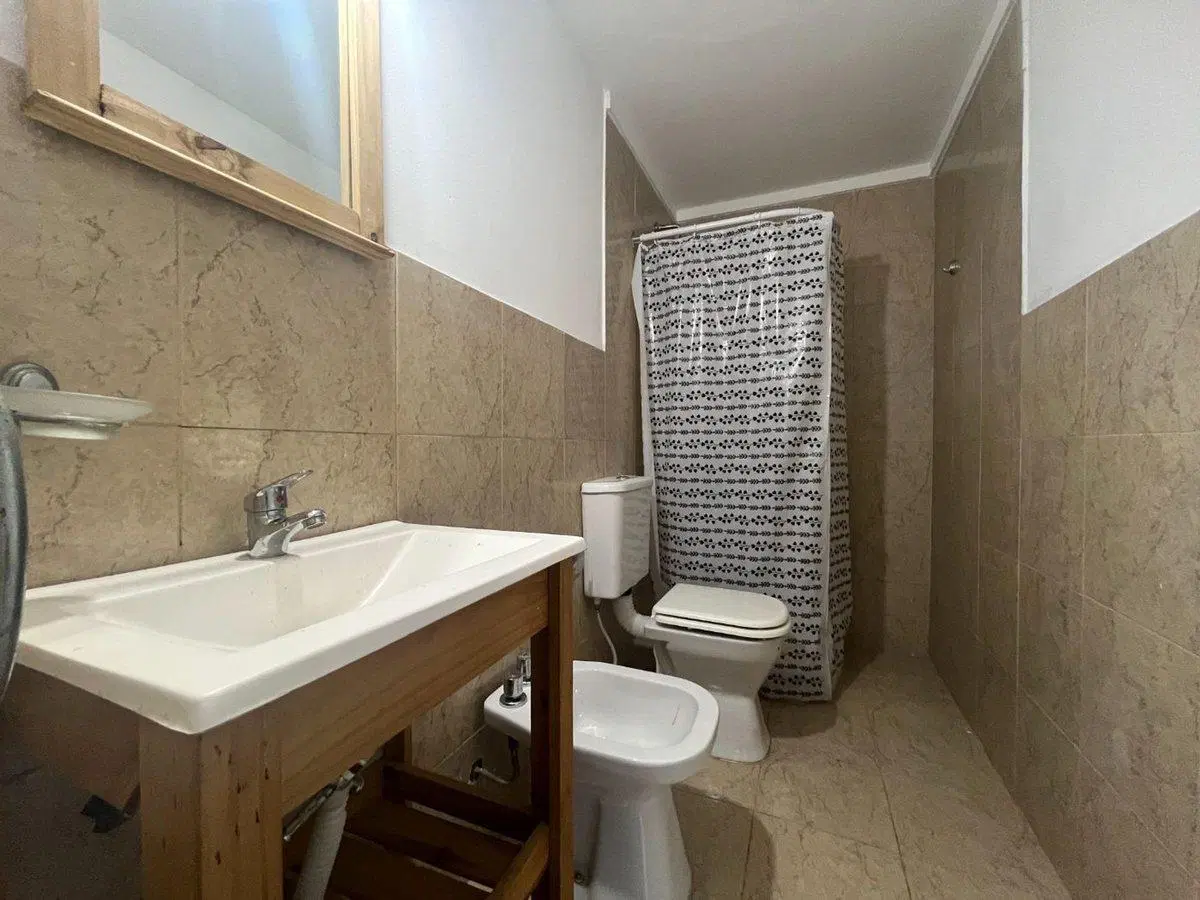EXCELENTE MONOAMBIENTE EN VENTA VILLA SARMIENTO 4