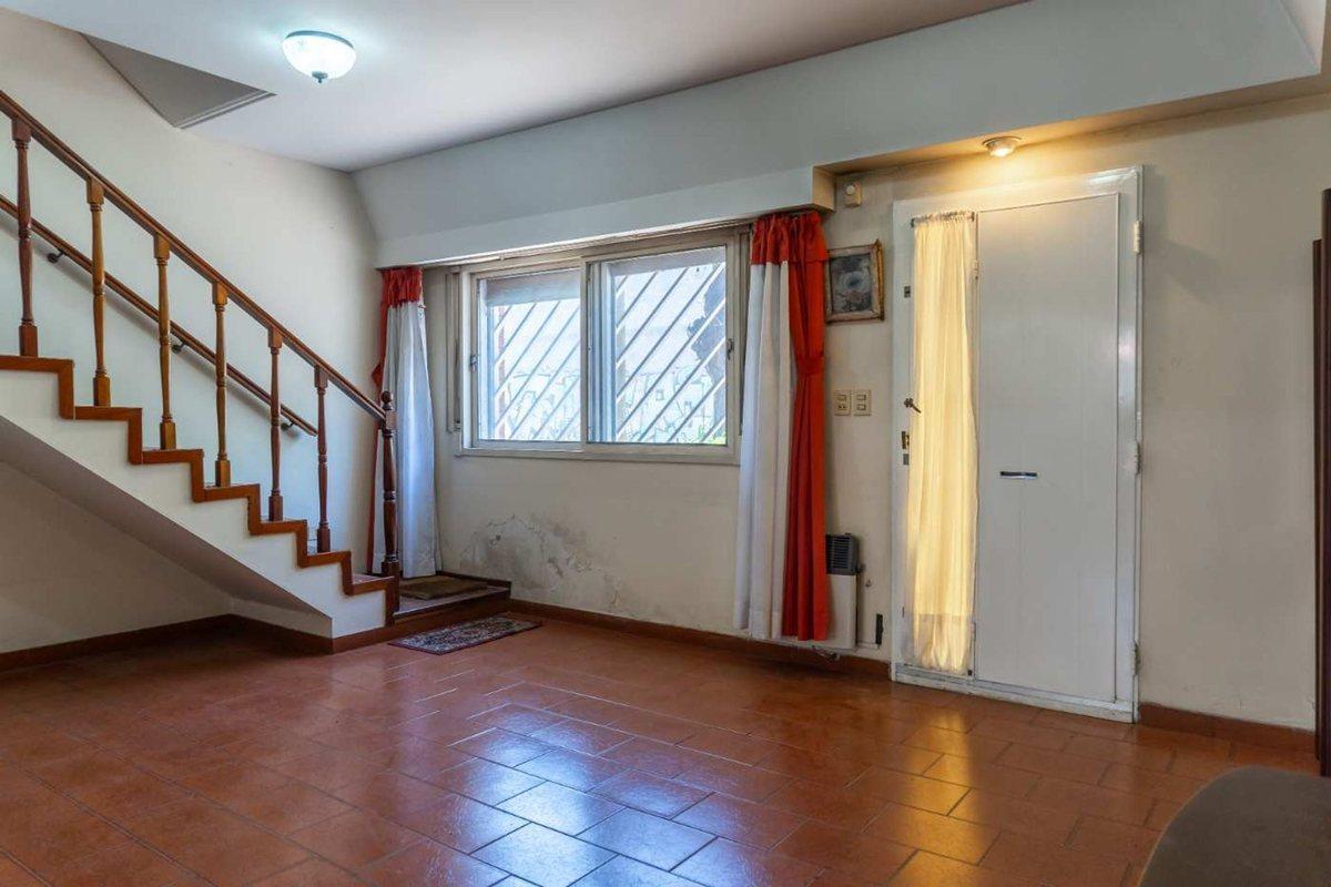 Foto de VENTA CASA 4 AMB SAN MARTÍN PATIO TERRAZA COCHERA, imagen 4