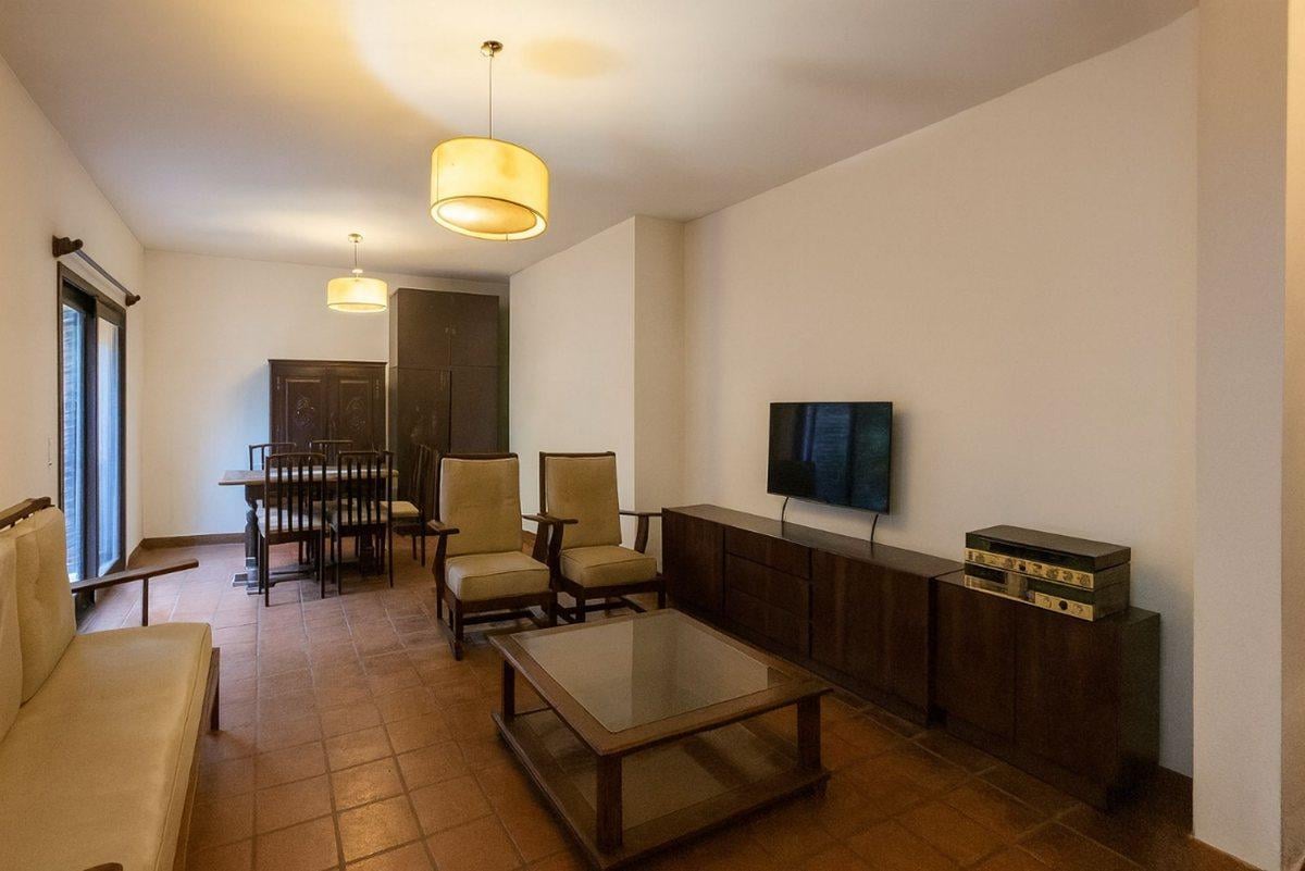 Venta casa 4 ambientes Hurlingham golf A.credito