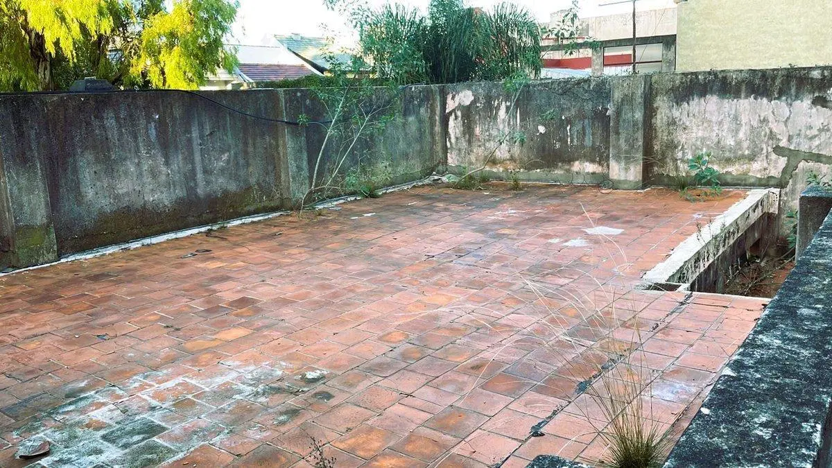 DEPÓSITO A REFAC. EN VENTA 327 MTS MONTE CASTRO 3