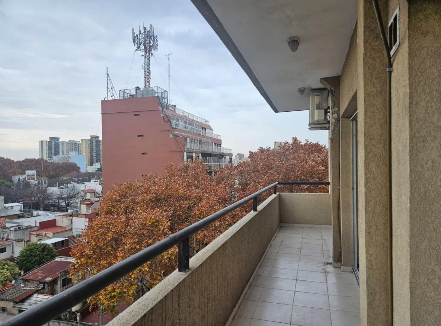 Depart. Venta 3ambs. Cochera. Balcón. Monte Castro 5
