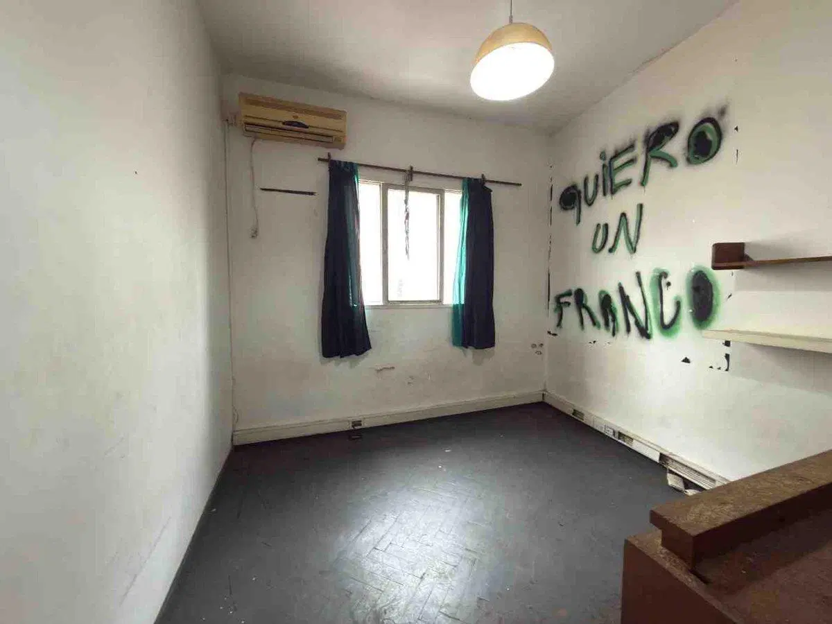 VENTA 2 AMB - TIPO OFICINA, A RECICLAR - BALVANERA 4