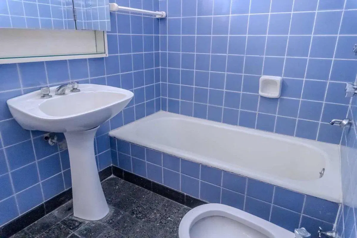 Venta Depto 3 Amb con dependencia y balcón Devoto 4